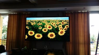 高い明るさの広告レンタルLEDのスクリーン、1つのP6屋内LEDのビデオ壁に付きIP21 3つ